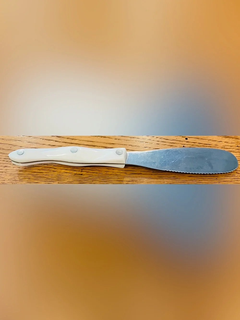 Vintage CUTCO Spatula Spreader 1768 JC, pearl white handle, length 10 inches